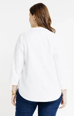 Chemise avec broderies anglaises