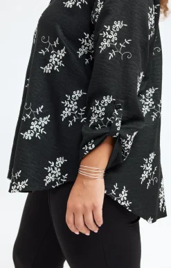 Chemise brodée