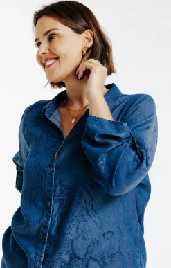 Chemise en jean imprimée