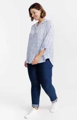 Chemise imprimée viages et rayée