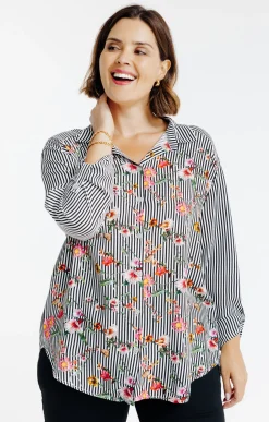 Chemise rayée et fleurie