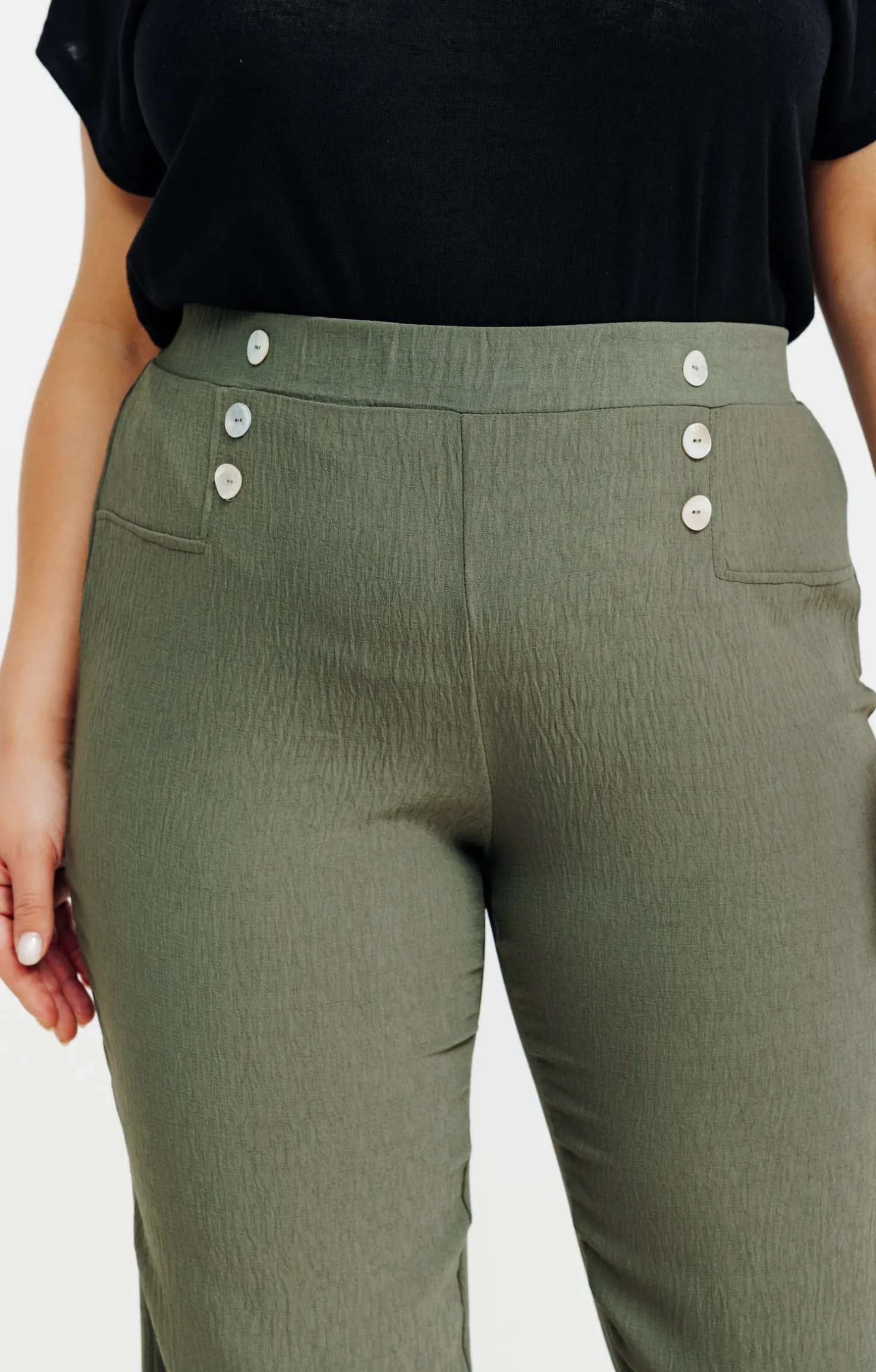 Pantacourt fluide boutons nacre