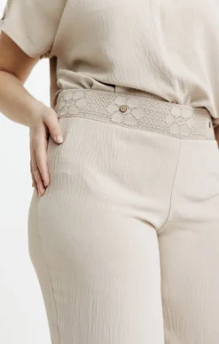 Pantacourt fluide ceinture macramé