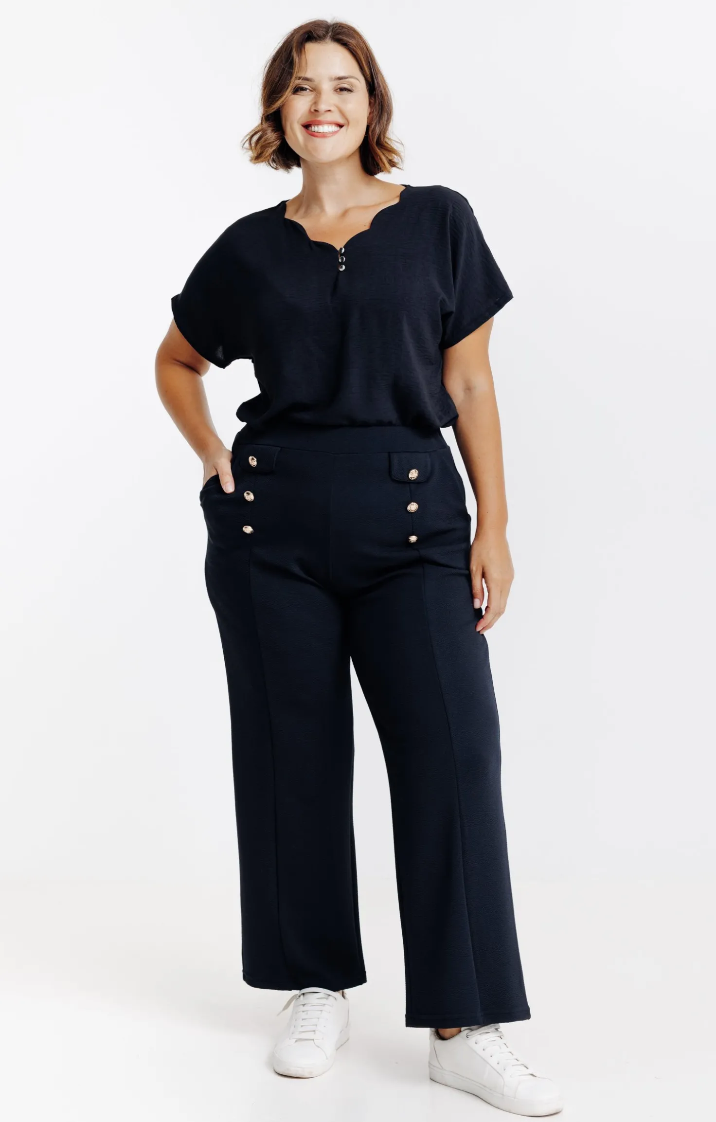 Pantalon chic à boutons