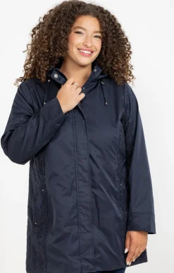 Parka légère avec broderies anglaises