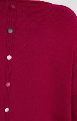 Pull avec boutons au dos