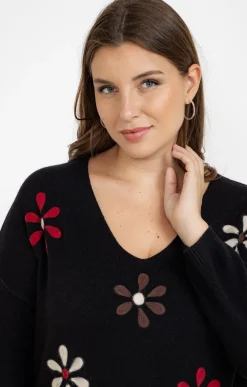 Pull avec fleurs