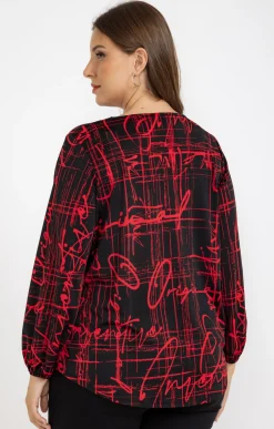 Tee-shirt imprimé avec collier
