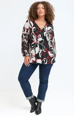 Tee-shirt imprimé fleuri et collier