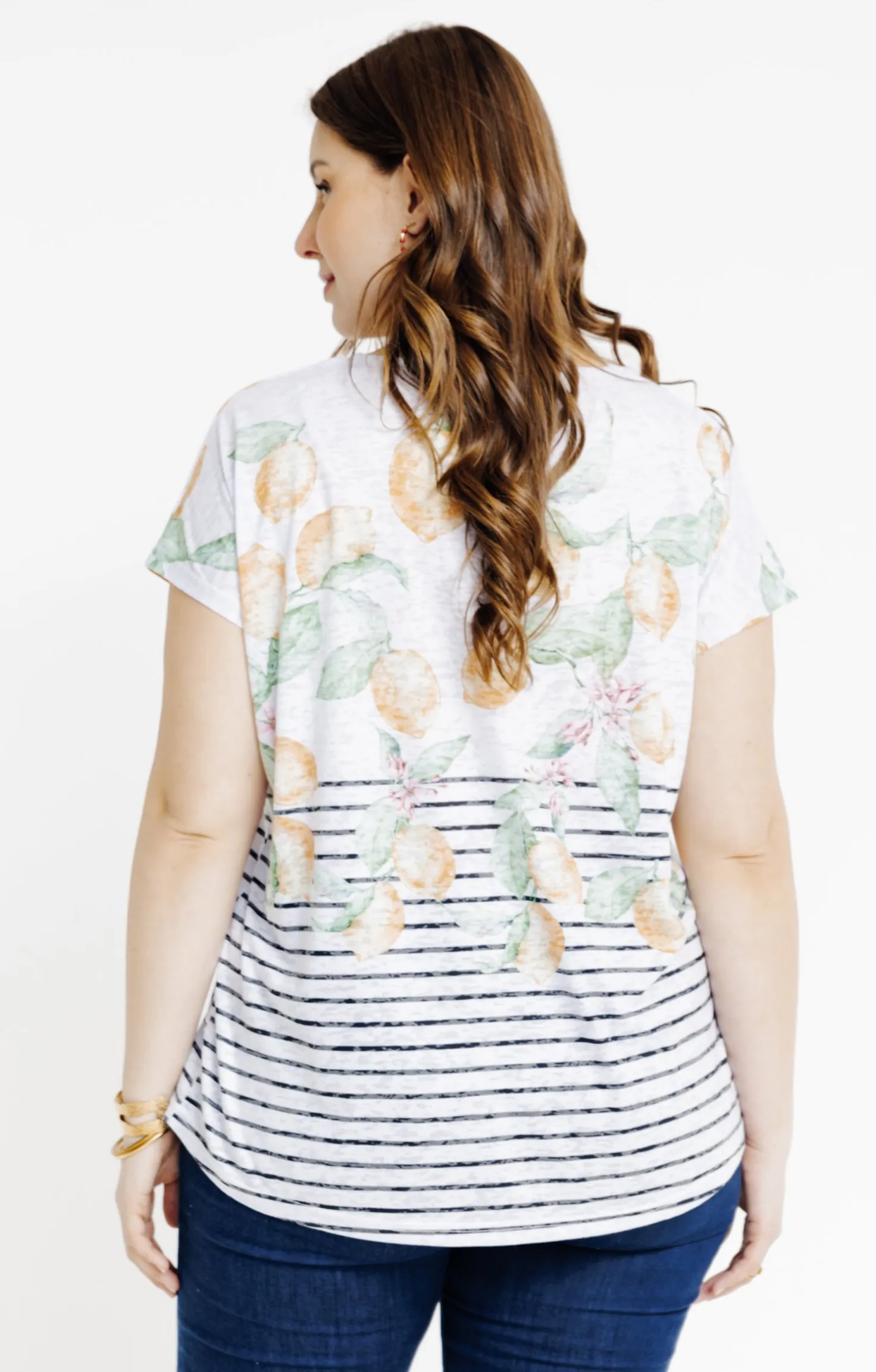 Tee-shirt rayé avec motifs citrons