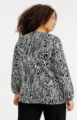 Tee-shirt zébré avec collier